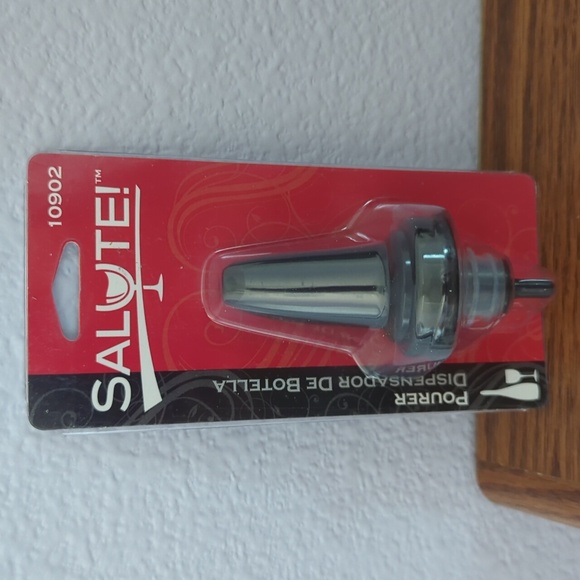 Wine Lover Bundle Bag Towel Pourer & TableTopics Cards - Picture 4 of 10